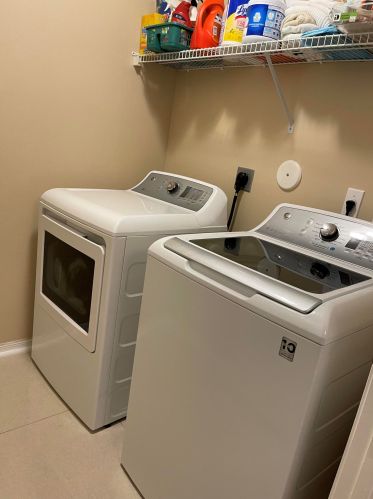 8513 Logia Cir, Boynton Beach FL 33472-7126 exterior