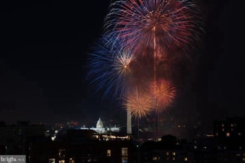 2001 15th St, Arlington VA 22201-2604 exterior