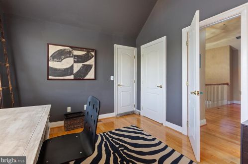 393 Cameron Sta Blvd, Alexandria VA 22304-8681 exterior