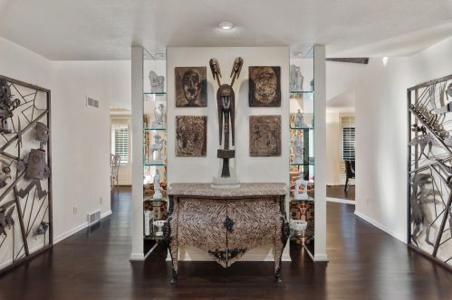 9149 Briarwood Ct, Milwaukee, WI 53217-1606