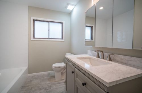 218 60th St, Milwaukee WI  53213-4220 exterior