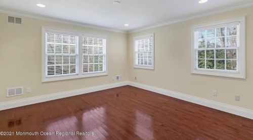 41 Marlpit Pl, Middletown NJ 07748-2028 exterior