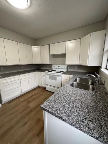 5709 Alsace Trl, Austin TX 78724-6124 exterior