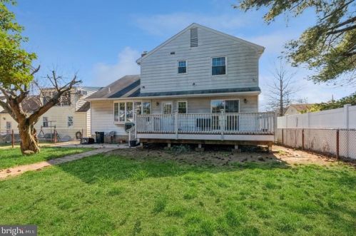 322 Independence Ave, Trenton NJ  08610-5704 exterior