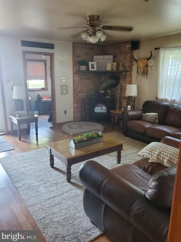 910 Orange St, Media PA 19063-2319 exterior