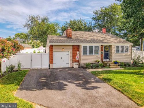 73 Elton Ave, Trenton, NJ 08620-1531