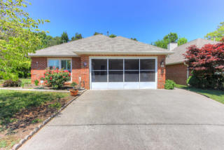 450 Creekview Ln, Knoxville, TN 37923-3005