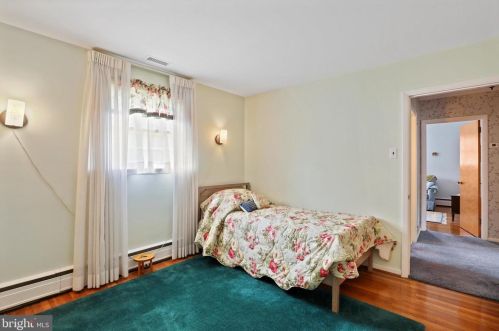 678 Allison Rd, Huntingdon Valley PA 19006-2905 exterior