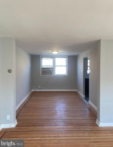 7512 Gilbert St, Philadelphia PA  19150-2604 exterior