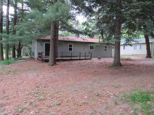 9963 Chase Blvd, Roscommon, MI 48653-9603