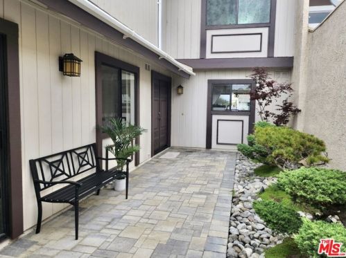 4555 Falkirk Bay, Oxnard CA 93035-3743 exterior