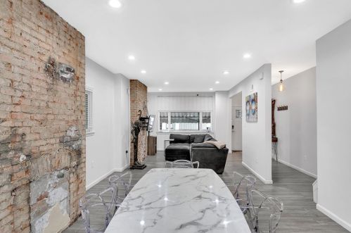 1850 Middle St, Pittsburgh PA 15227-3846 exterior