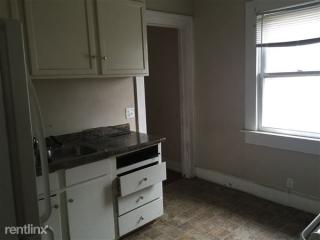 106 Bradley Ave, Indianapolis IN  46201-4404 exterior