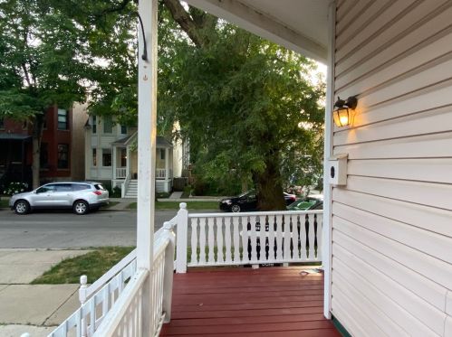 4711 Hamilton Ave, Chicago IL  60625-1510 exterior