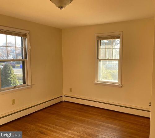 33 9th St, Pottstown PA 19464-5240 exterior