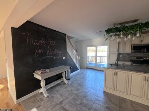 7 Berry Rd, Wantage NJ 07461-3009 exterior