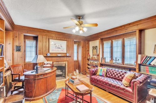 3445 Lk Dr, Milwaukee WI 53235-0037 exterior