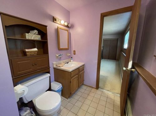 22 Macintosh Dr, Middletown NY 10941-1048 exterior