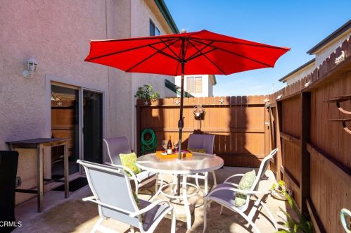 4939 Nautilus St, Oxnard CA 93035-1922 exterior