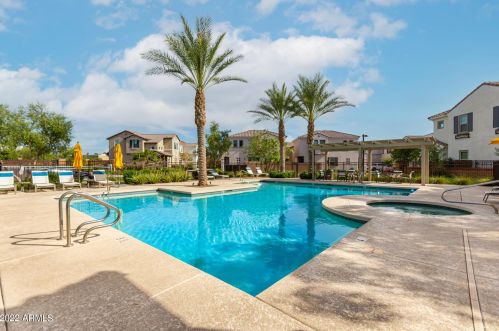 17237 9th Pl, Phoenix AZ 85022-7857 exterior