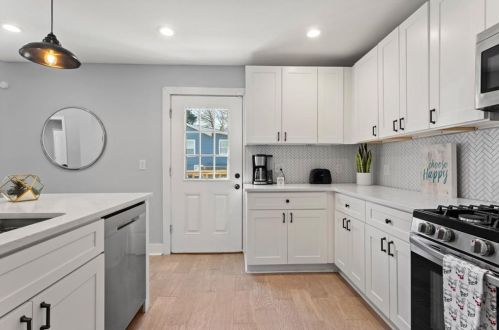 1061 Ashby Grv, Atlanta GA  30314-3146 exterior