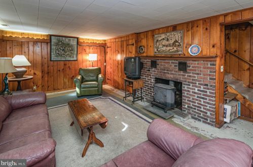 740 Princeton Kingston Rd, Princeton NJ 08540-4124 exterior