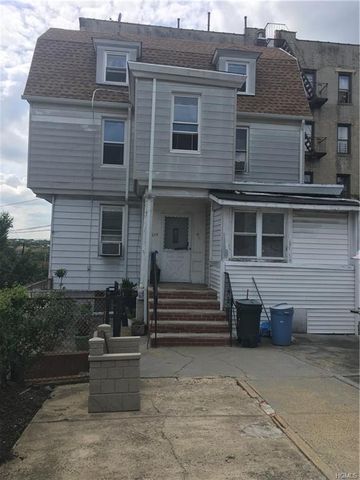 653 236 St, Bronx NY  10466-1717 exterior