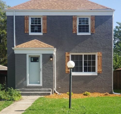 635 Taft St, Gary, IN 46404-1320