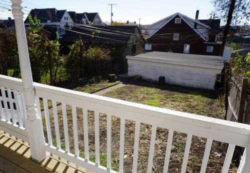 2236 Woodstock Ave, Pittsburgh PA 15218-2636 exterior