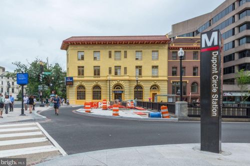 2310 Ashmead Pl, Washington DC 20009-1439 exterior