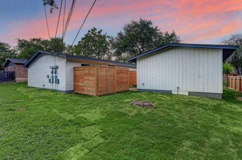 1419 Braes Ridge Dr, Austin TX  78723-1803 exterior