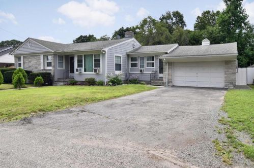 9 3rd St, Providence, RI 02911-3210