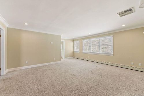 9 Maple Way, Armonk NY 10504-2601 exterior