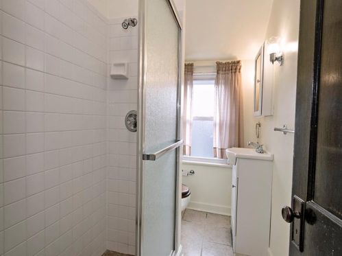 2355 Bensonia Ave, Pittsburgh PA 15216-3443 exterior