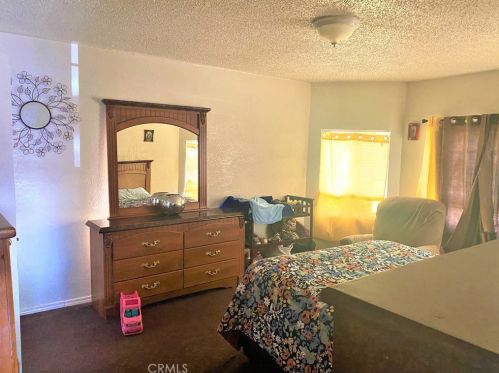 2630 L St, Bakersfield CA 93304-3045 exterior