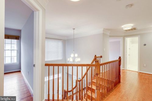 5371 Chieftain Cir, Alexandria, VA 22312-2383