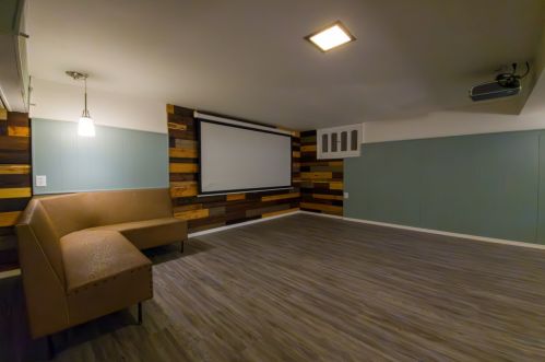 6716 78, Milwaukee WI 53223-4950 exterior