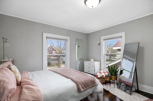 1221 Dunham St, Grand Rapids MI 49506-2629 exterior