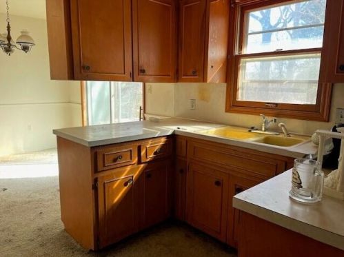 2596 Valley Ave, Grand Rapids MI 49544-1753 exterior