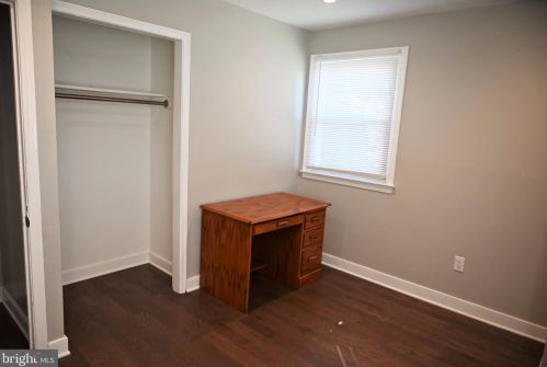 9427 Academy Rd, Philadelphia PA  19114-2623 exterior