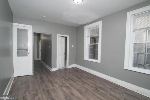 2348 12th St, Philadelphia PA  19133-1007 exterior