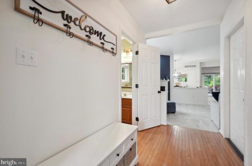 48 Steeplechase Cir, Chester, PA 19014-1463