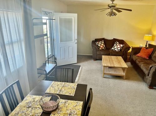 1207 Berry St, Pittsburgh PA  15204-2437 exterior