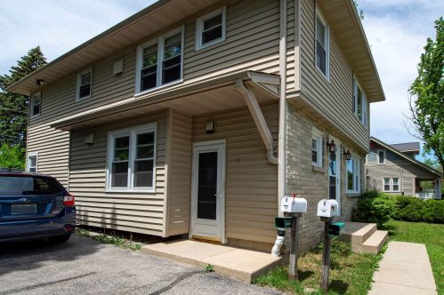 2429 92nd St, Milwaukee, WI 53227-2309