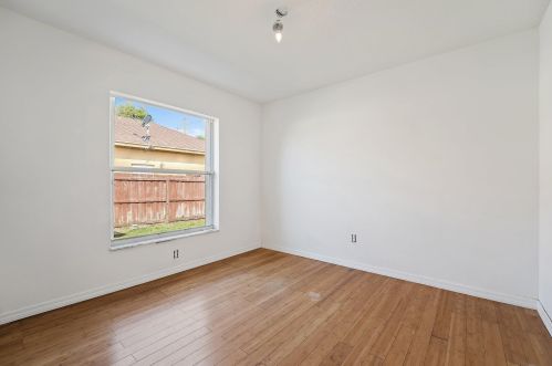 532 Mccomb Ave, Fort Pierce FL 34953-3812 exterior