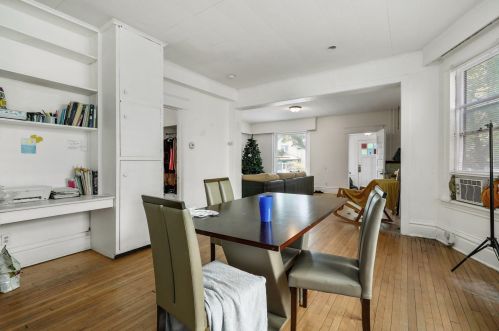 919 6 St, Saint Paul MN 55106-4503 exterior