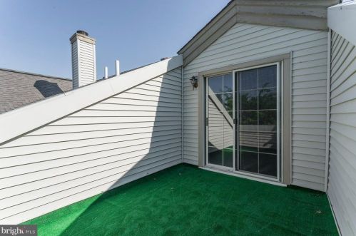 1310 Foxmeadow Dr, Limerick PA 19468-1556 exterior