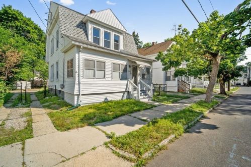 124 Wait St, Springfield MA  01104-1942 exterior