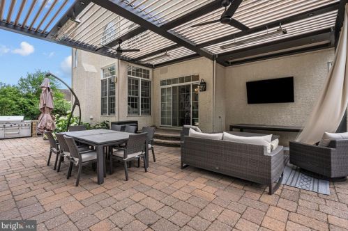 2214 Denbeigh Dr, Jamison PA 18929-1446 exterior