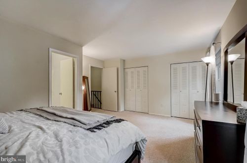 15 Pagoda Ct, Trenton NJ 08648-4830 exterior